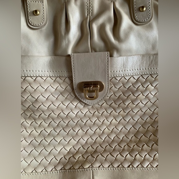 Hype Cream leather Handbag like new condition! - Picture 4 of 8